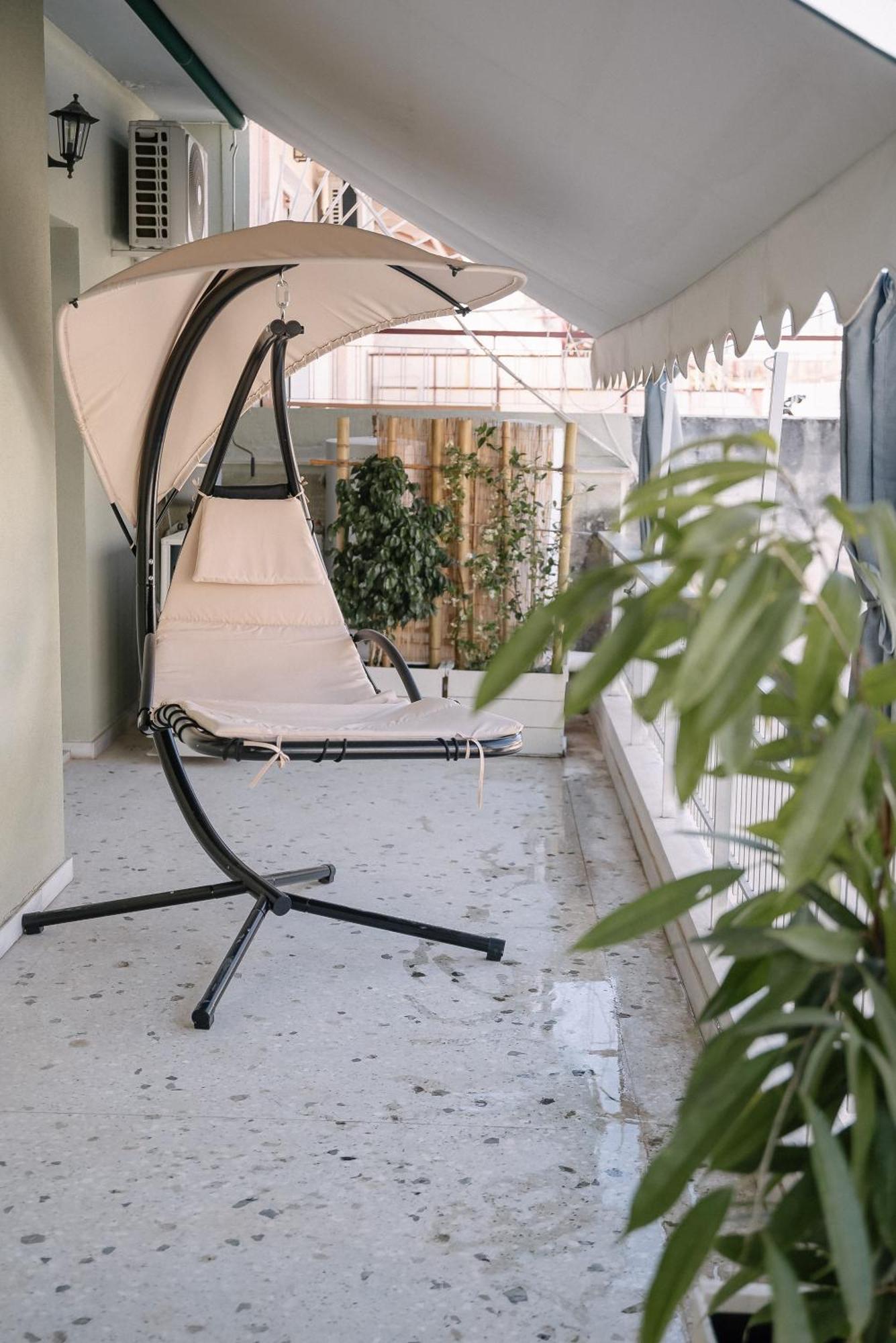 Apartamento 3Cs Athens Ampelokipoi Comfy Flat Ft Patio Airport Direct Day N Night Exterior foto